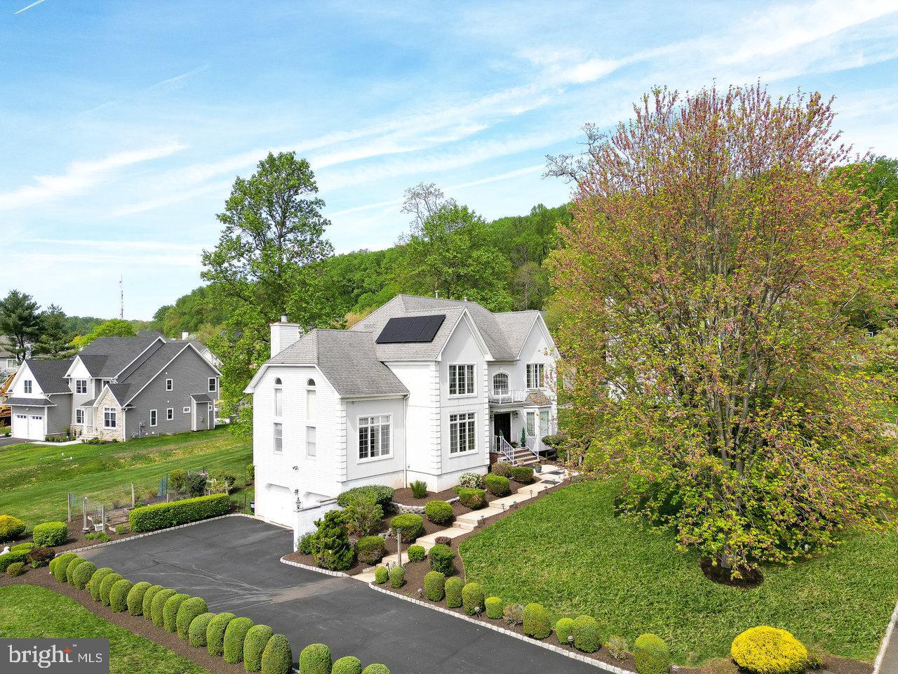 48 SYCAMORE WAY
