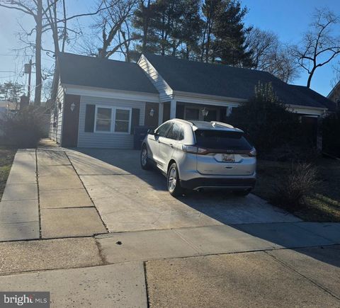 Photo of 11 Eddington Lane, WILLINGBORO, NJ 08046 (MLS # NJBL2107356)