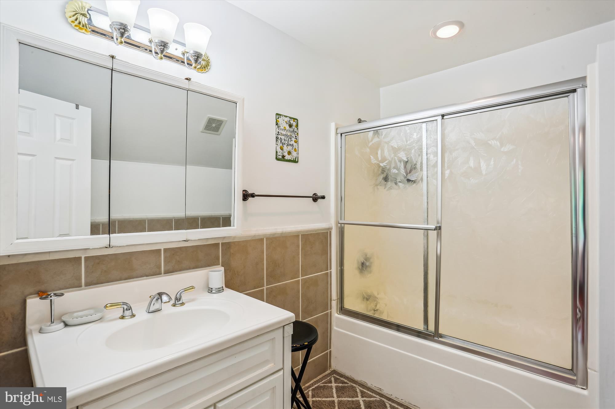 POTOMAC OUTSIDE - Commercial Sale