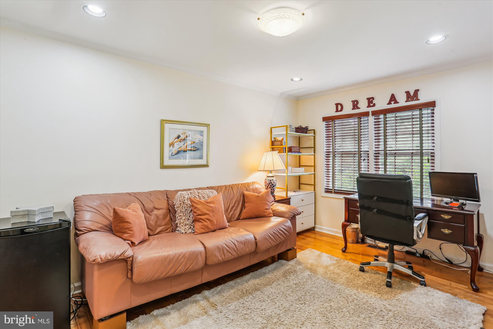 POTOMAC OUTSIDE - Commercial Sale