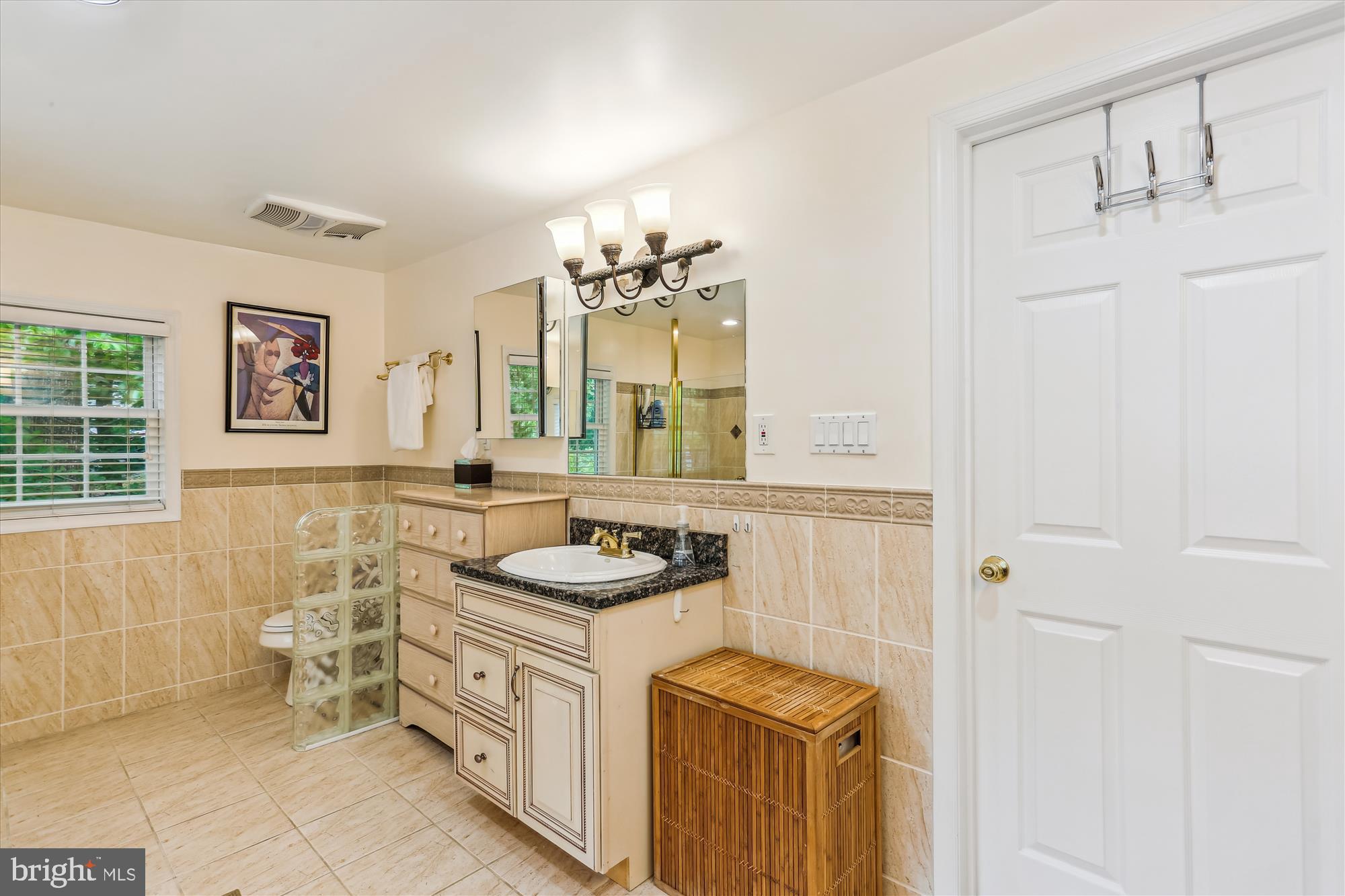 POTOMAC OUTSIDE - Commercial Sale