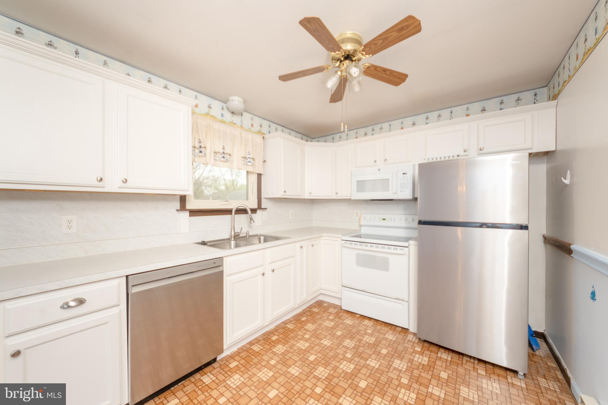 WEDGEWOOD ESTATES - Residential