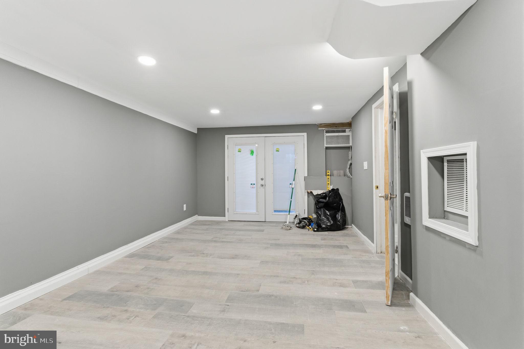 MAYFAIR - Residential