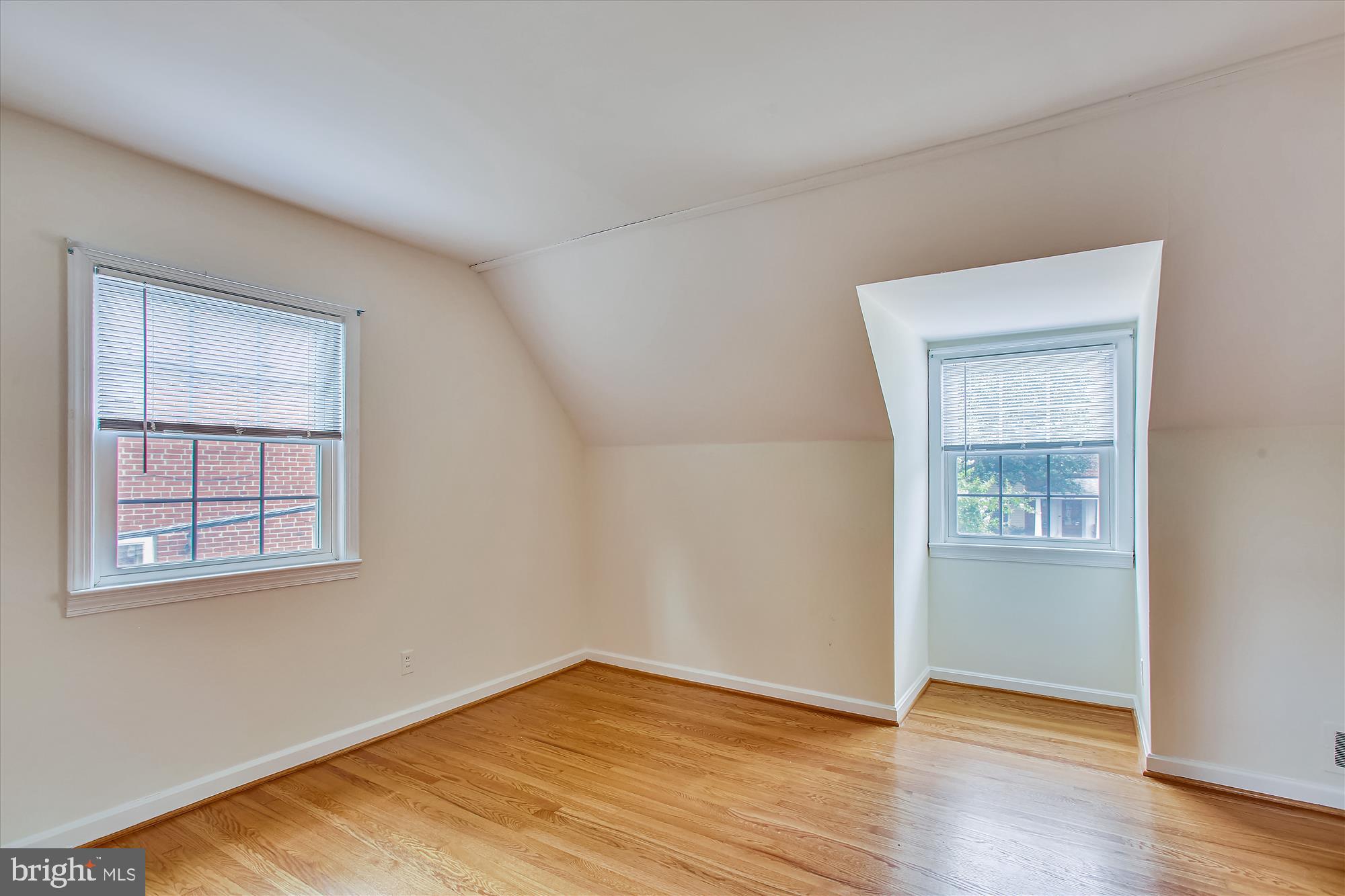 MADISON MANOR - Residential Lease