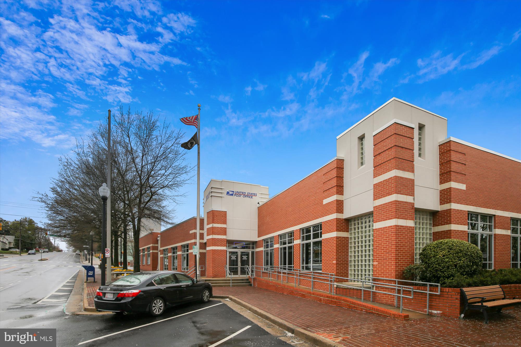 MADISON MANOR - Residential Lease