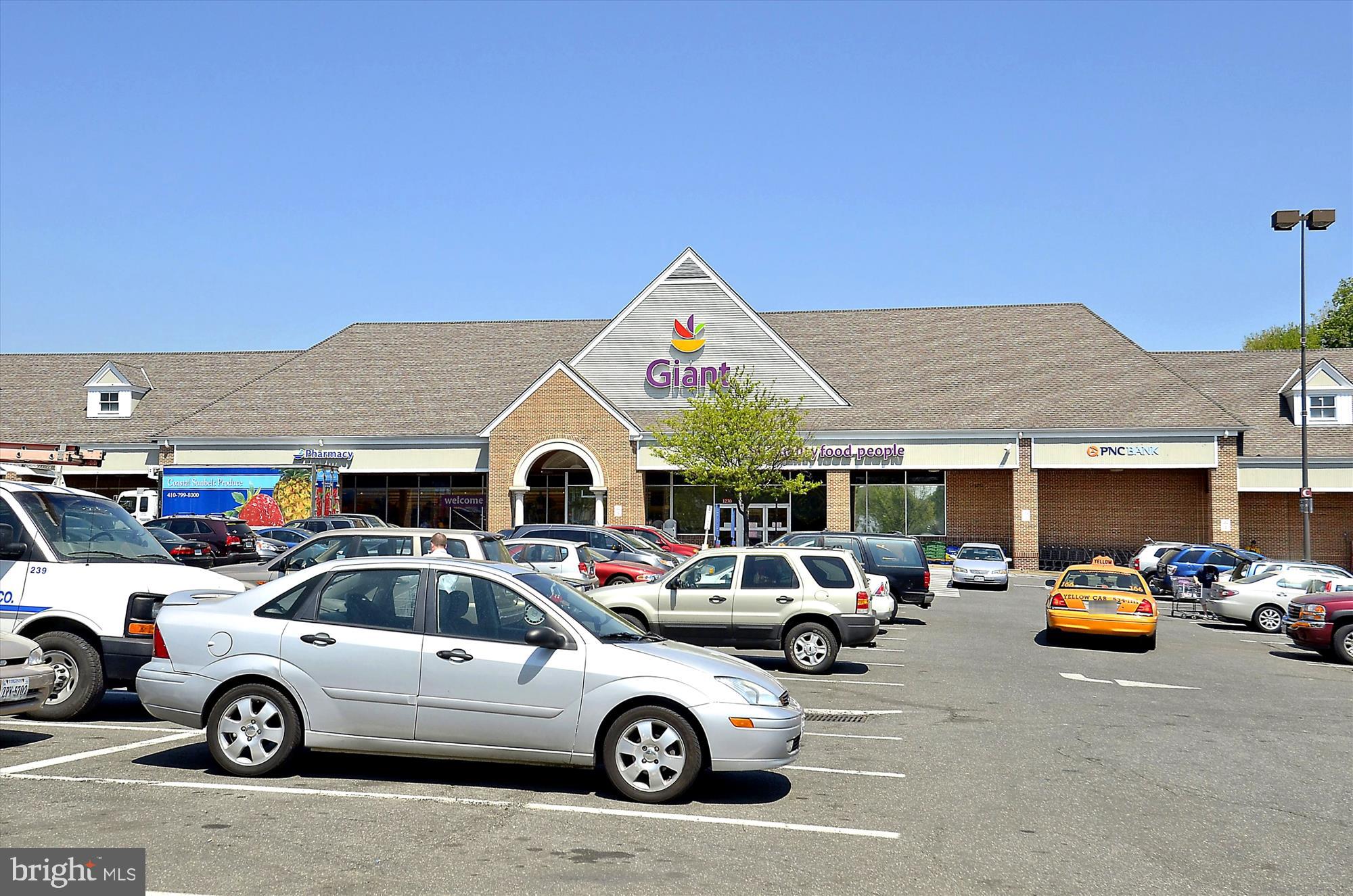 MADISON MANOR - Residential Lease