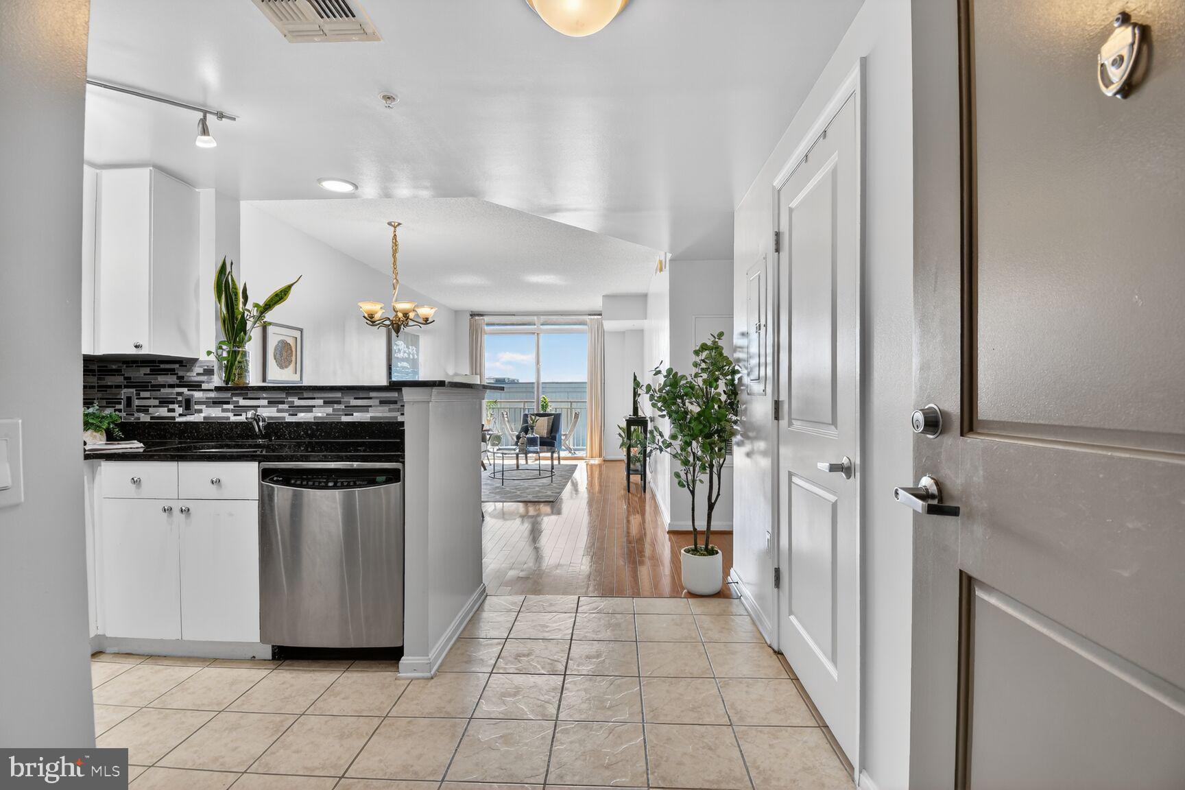 930 WAYNE AVENUE 1302