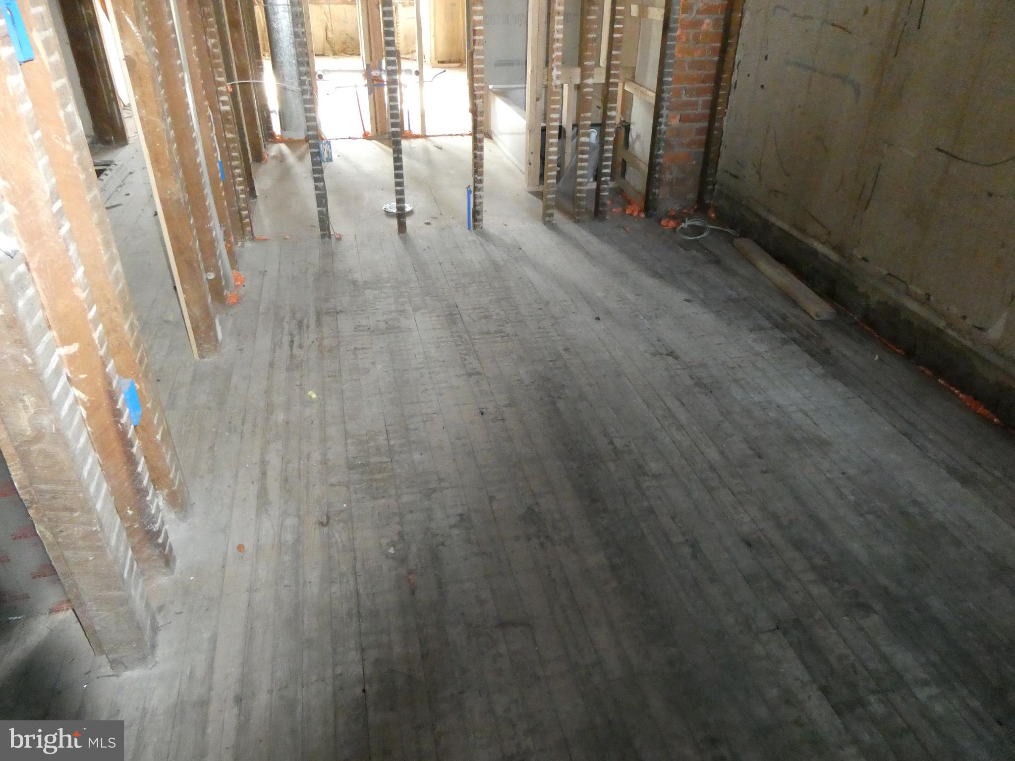 COBBS CREEK - Residential