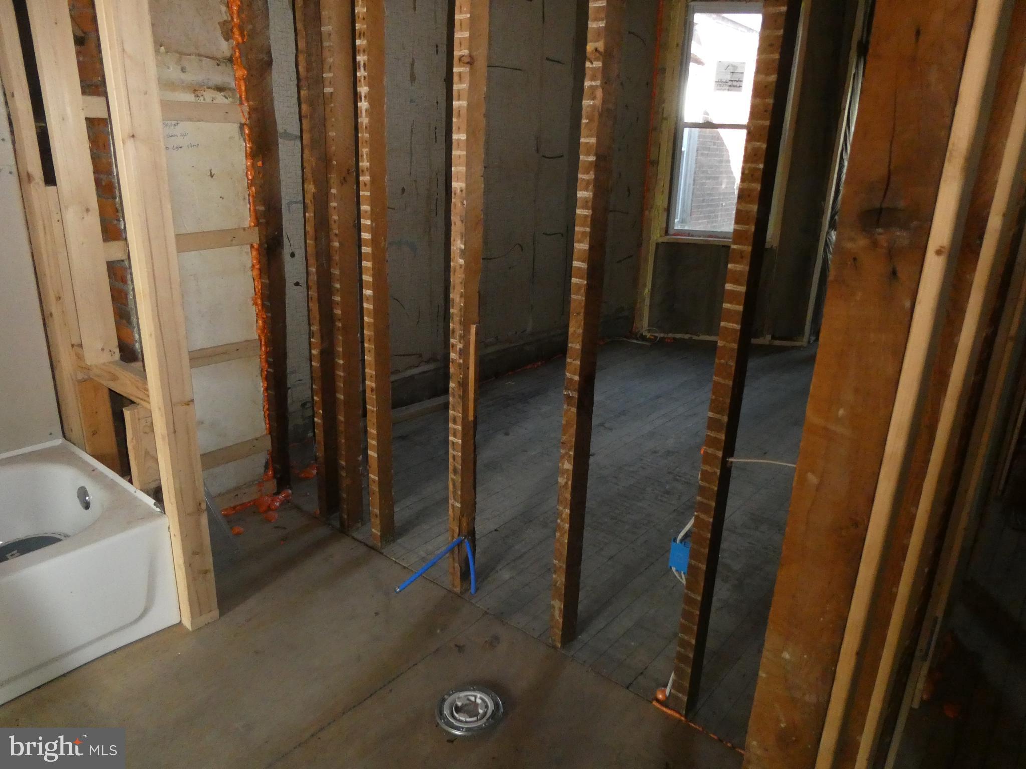 COBBS CREEK - Residential