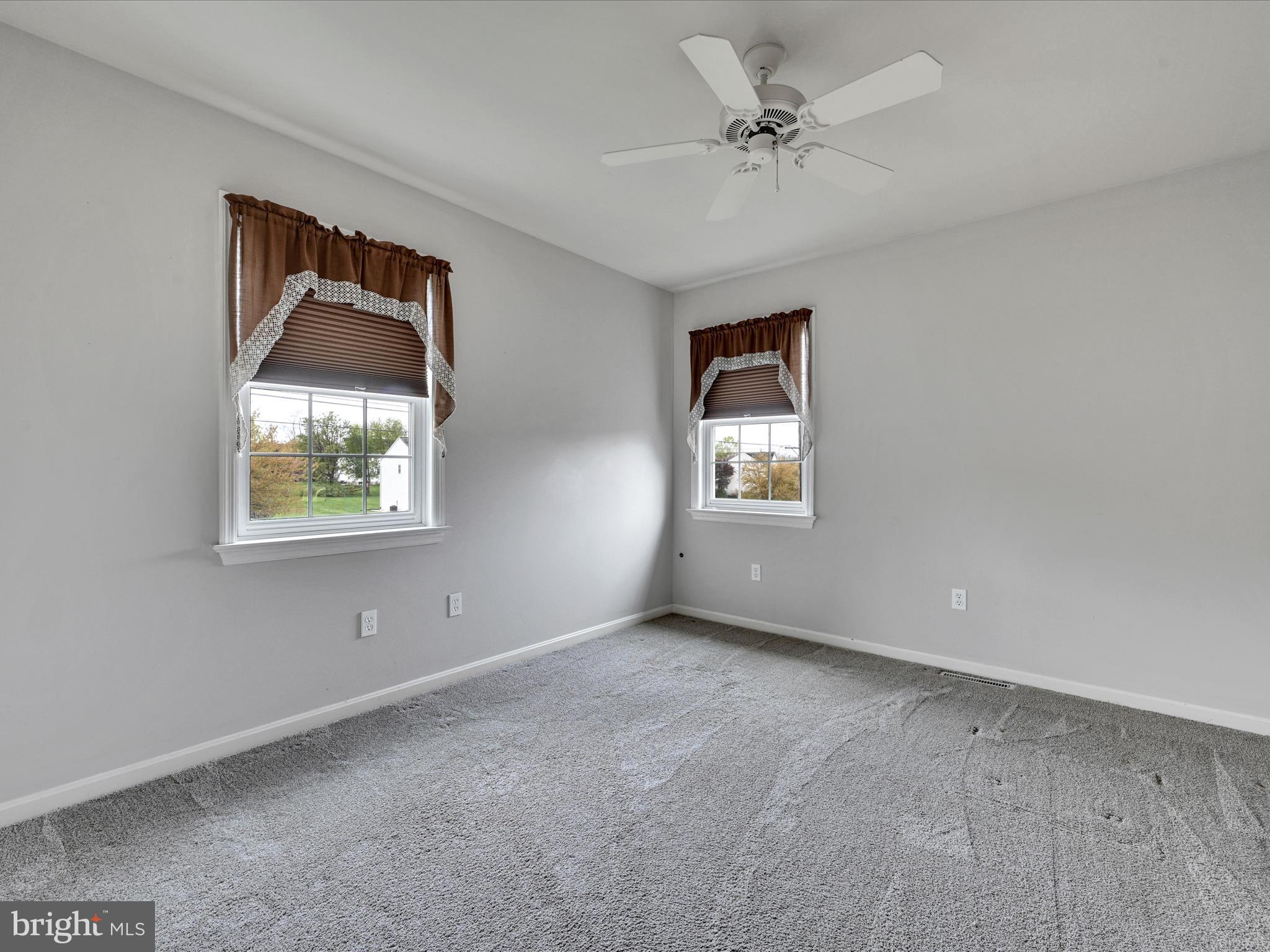 HEMLOCK VILLAGE - Residential