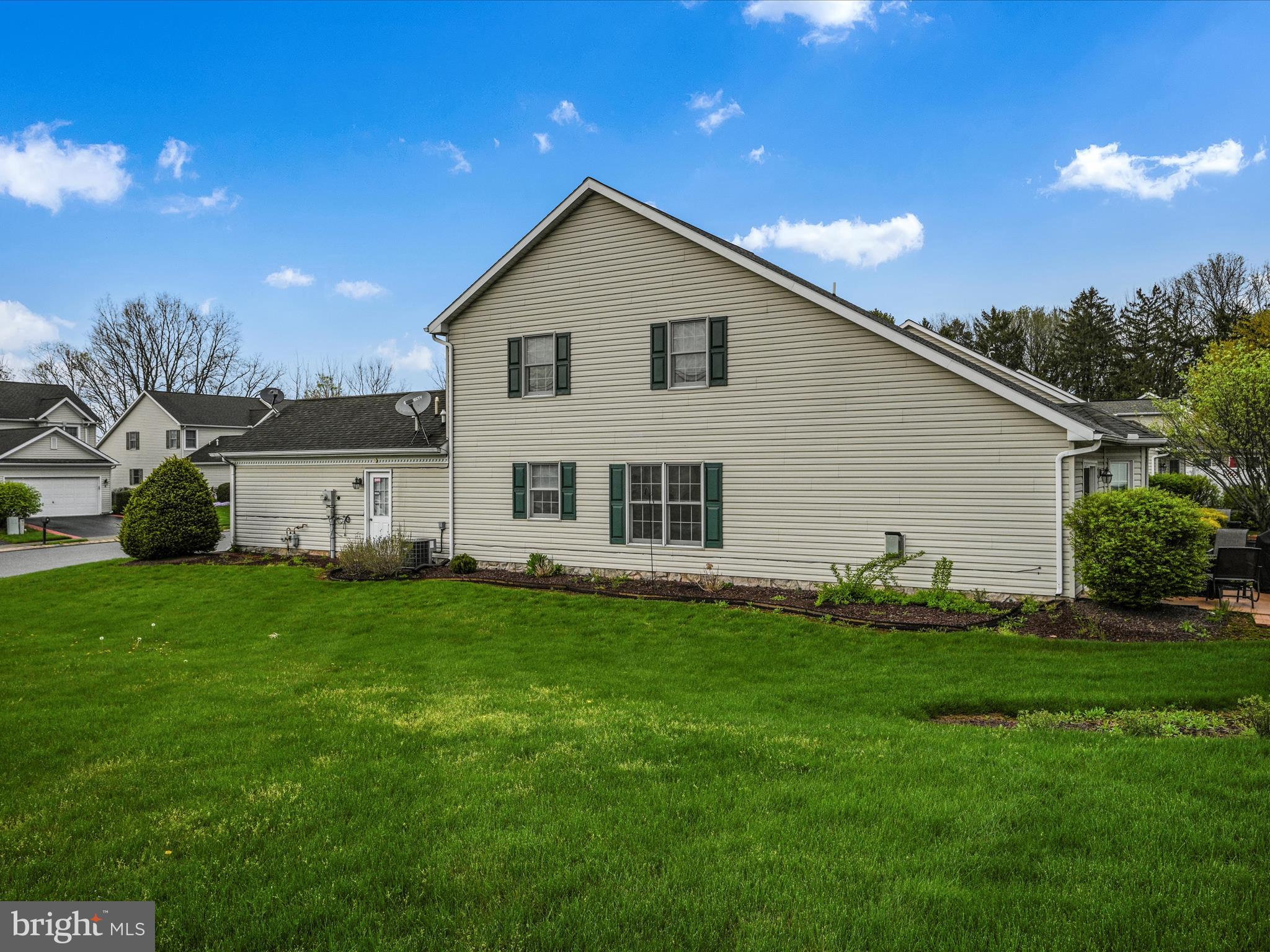 HEMLOCK VILLAGE - Residential