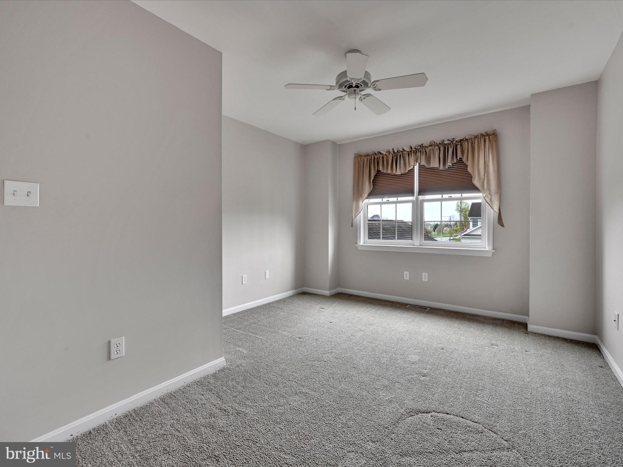 HEMLOCK VILLAGE - Residential