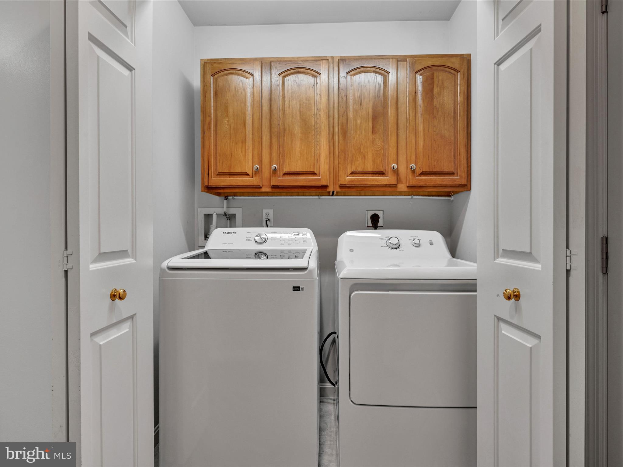 HEMLOCK VILLAGE - Residential