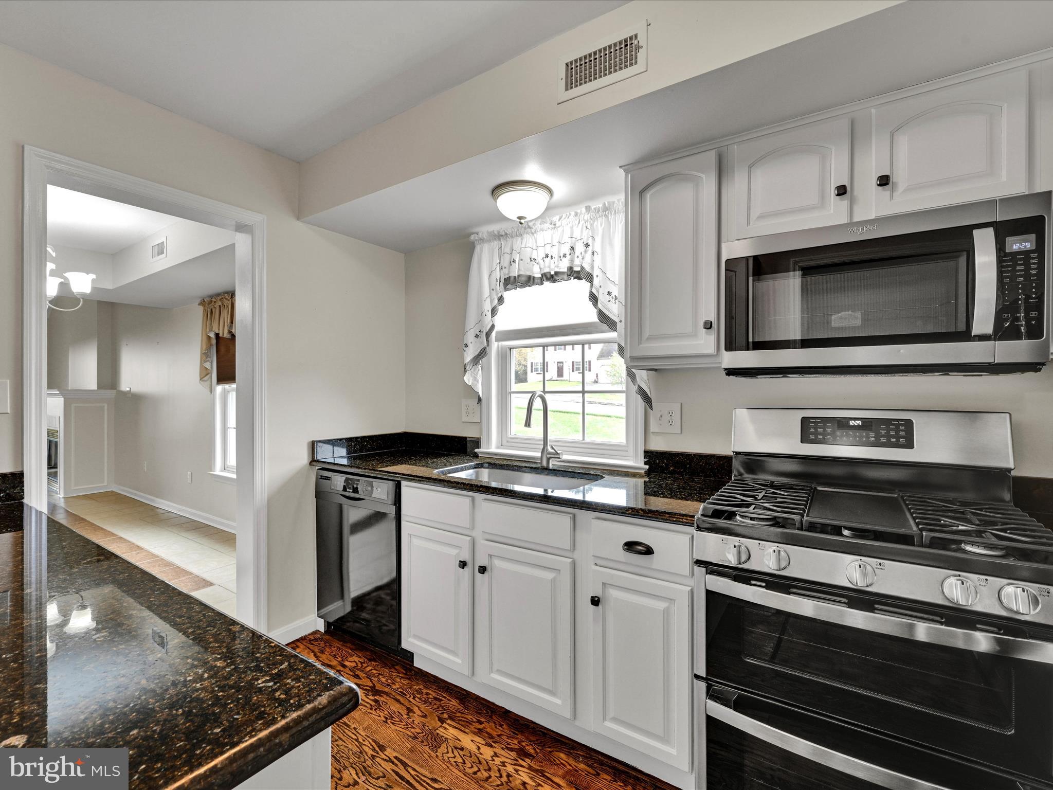 HEMLOCK VILLAGE - Residential