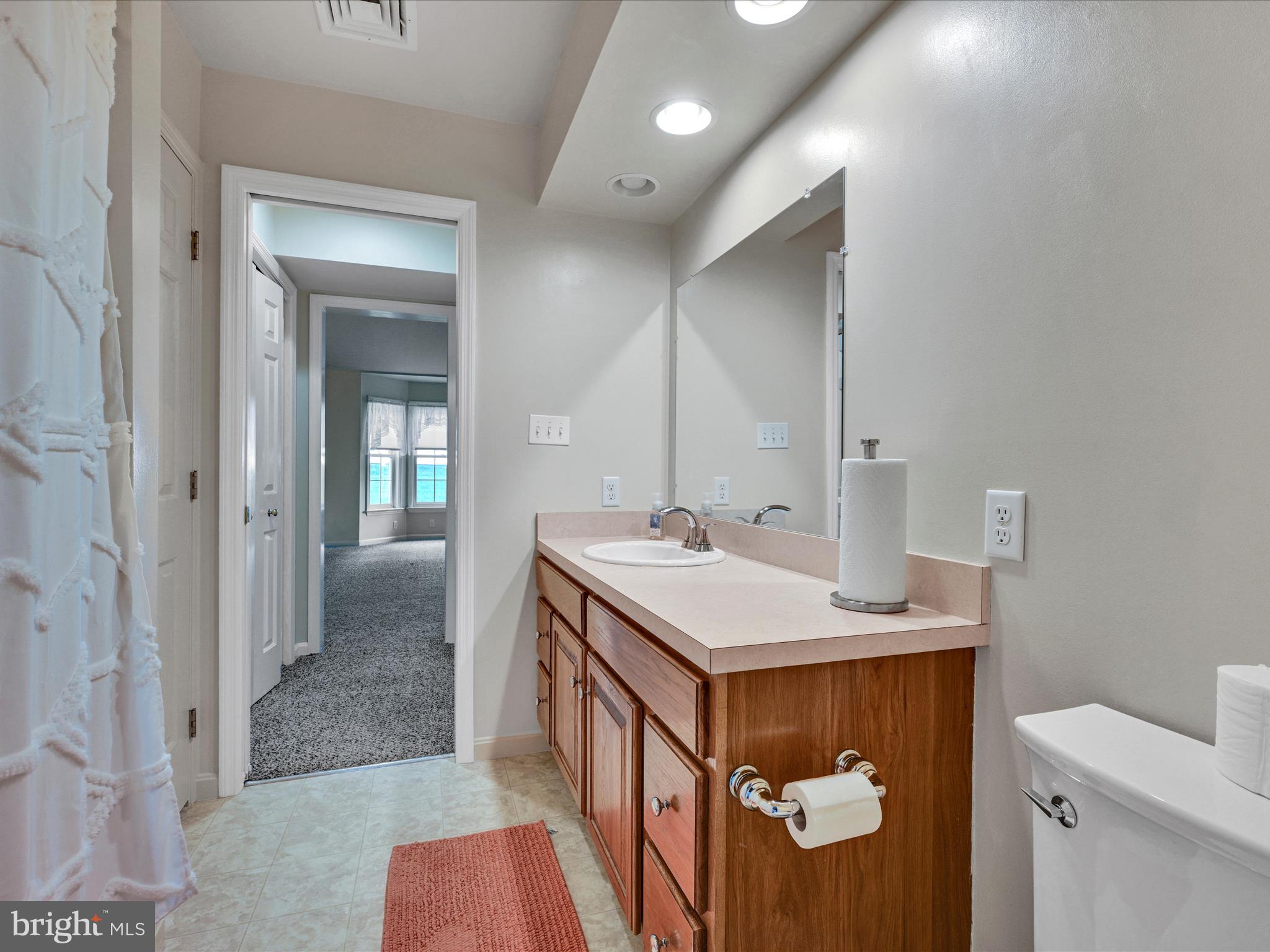 HEMLOCK VILLAGE - Residential