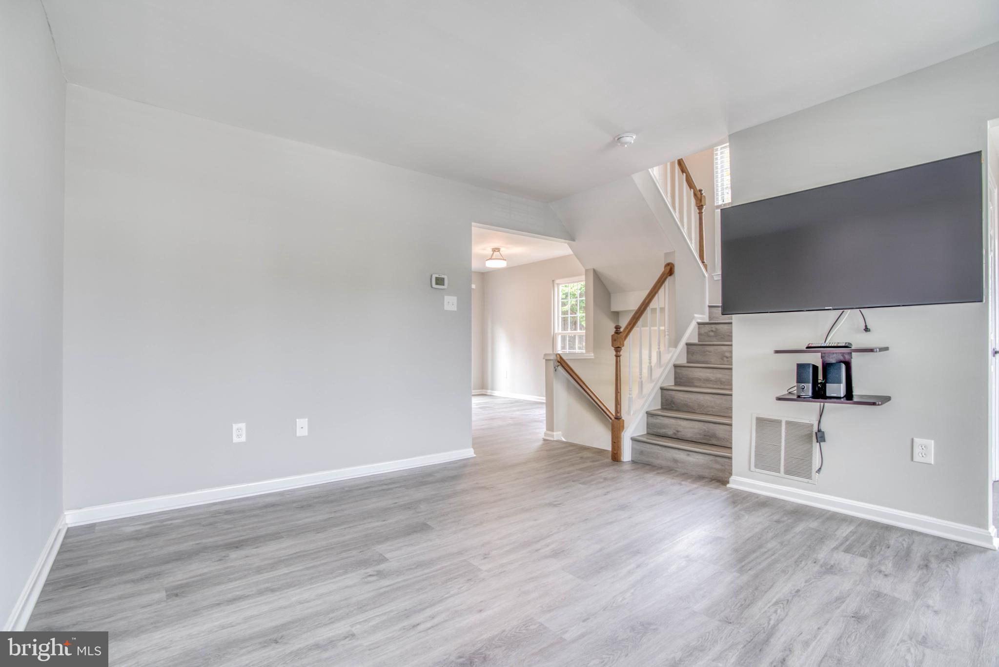 VILLAGE OF THOMAS RUN - Residential