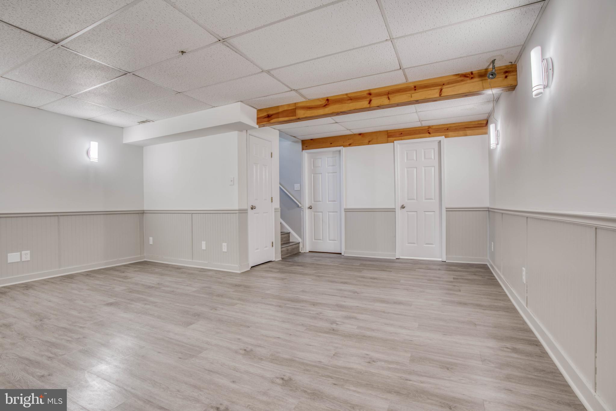 VILLAGE OF THOMAS RUN - Residential