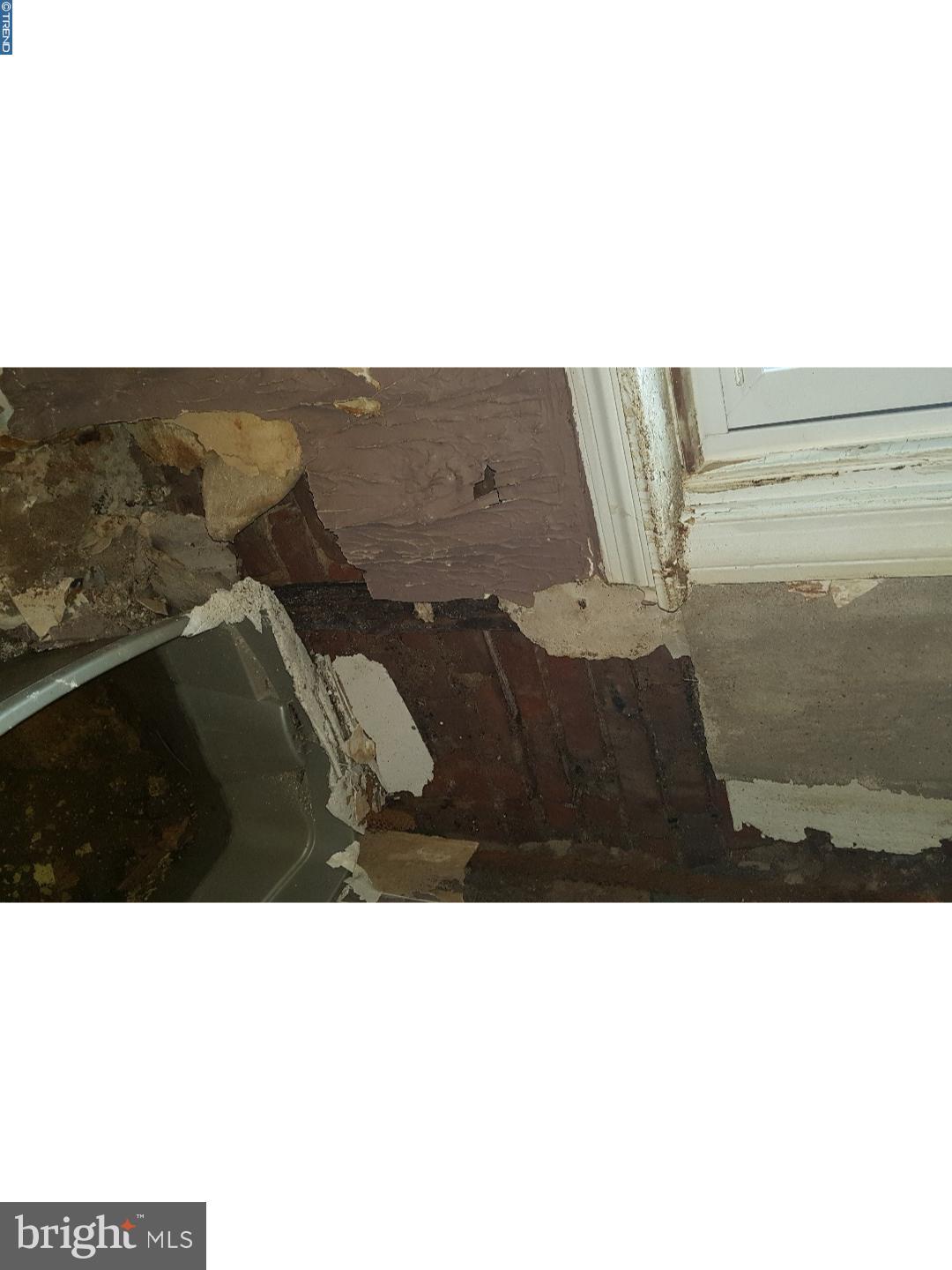 WEST OAK LANE - Residential