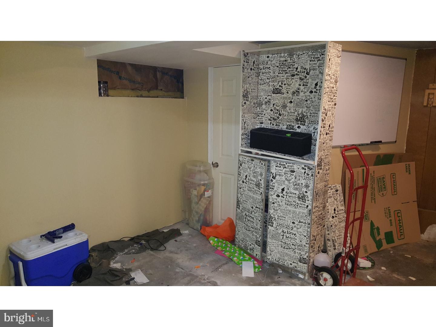 WEST OAK LANE - Residential