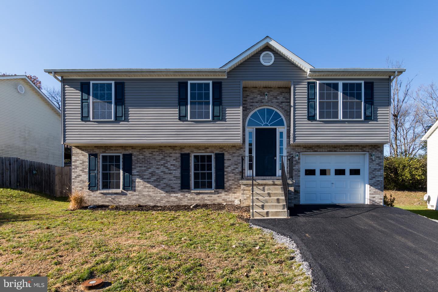 INWOOD VILLAGE - Residential