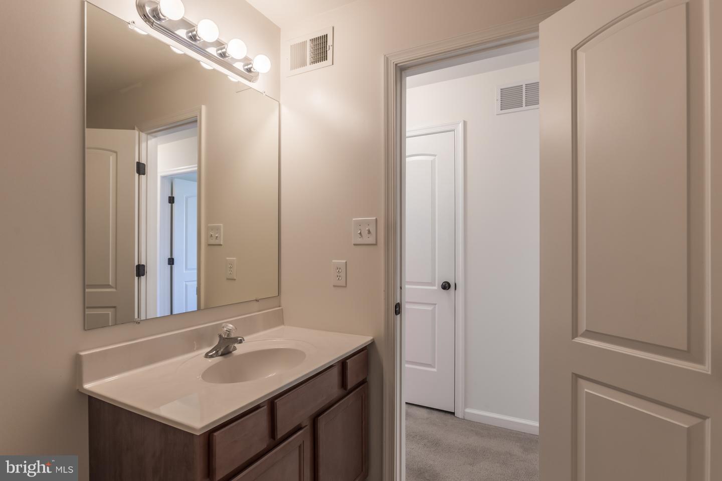 INWOOD VILLAGE - Residential