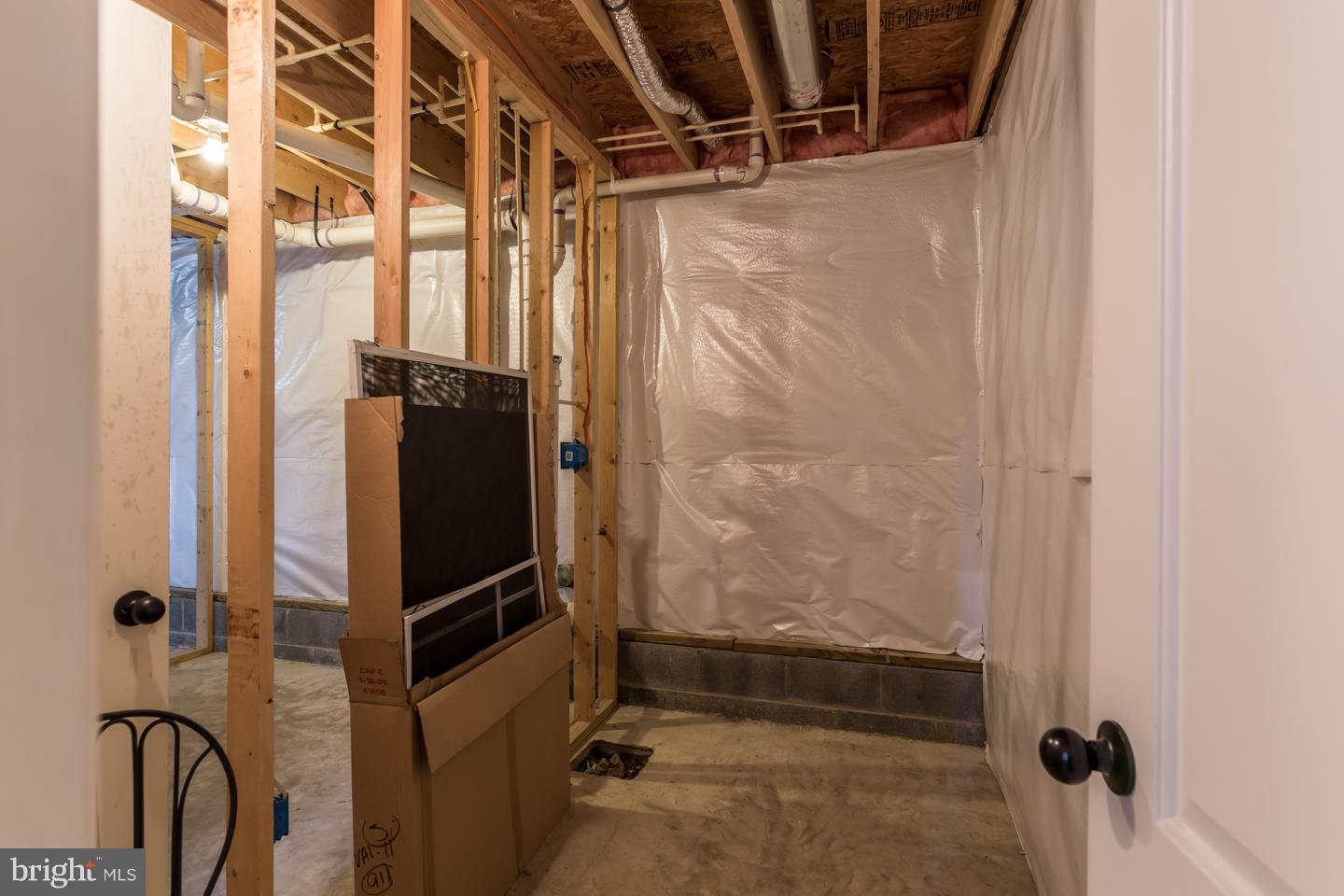 INWOOD VILLAGE - Residential