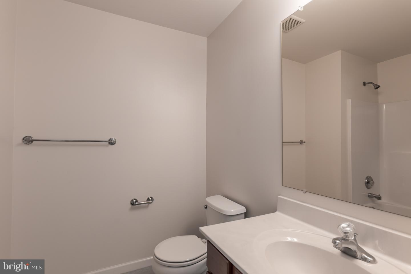 INWOOD VILLAGE - Residential