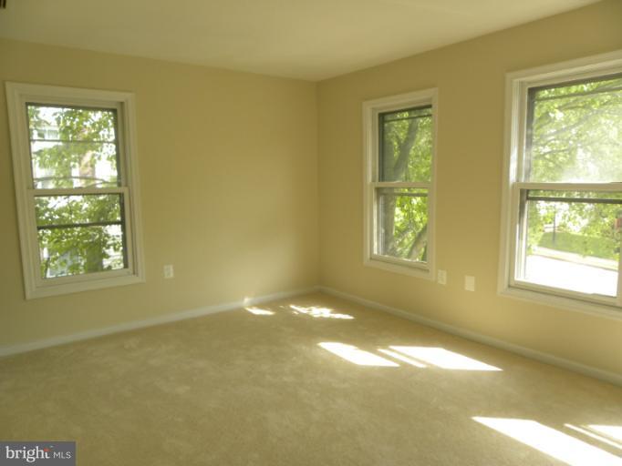 HERITAGE CROSSING - Residential Lease