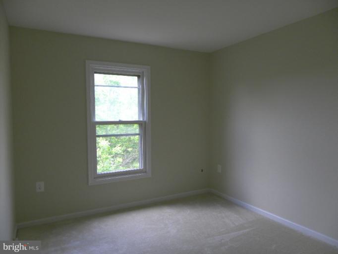 HERITAGE CROSSING - Residential Lease