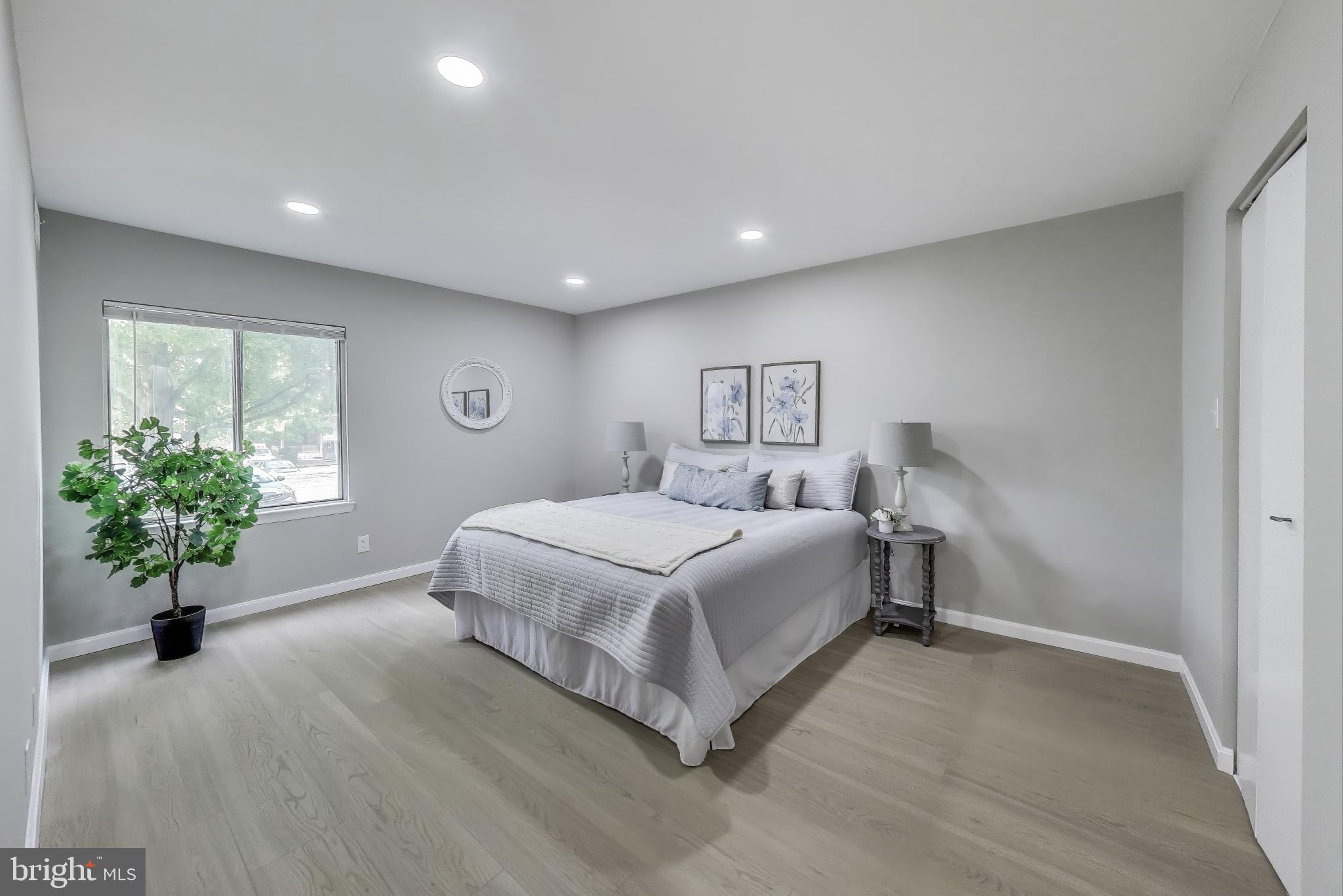 CHERRY GLEN CONDOS - Residential