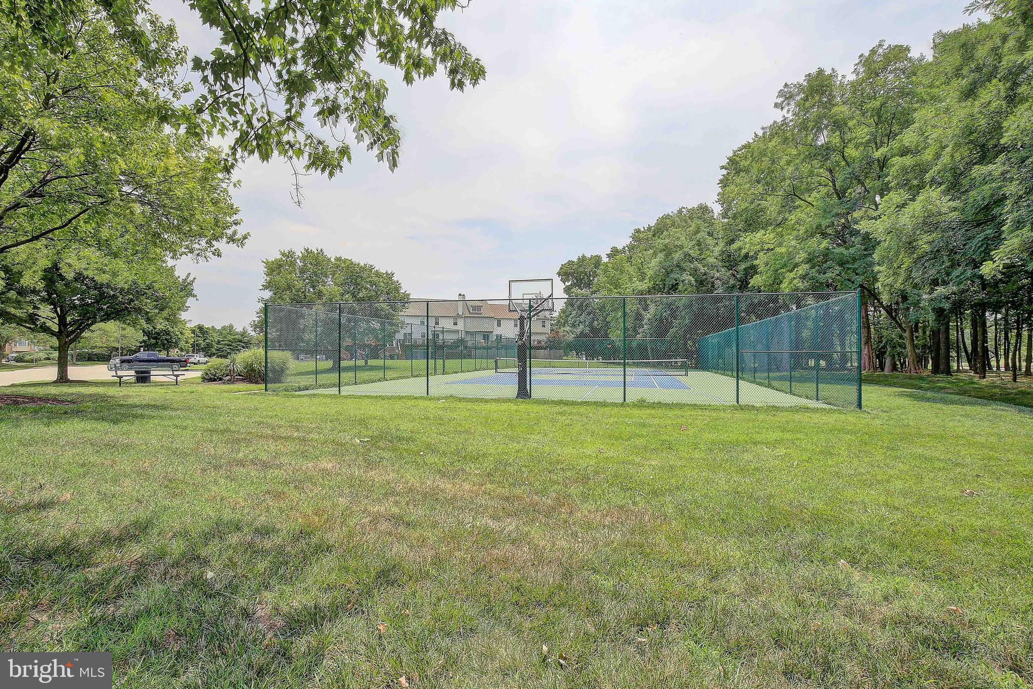 STONEY BEACH - Residential