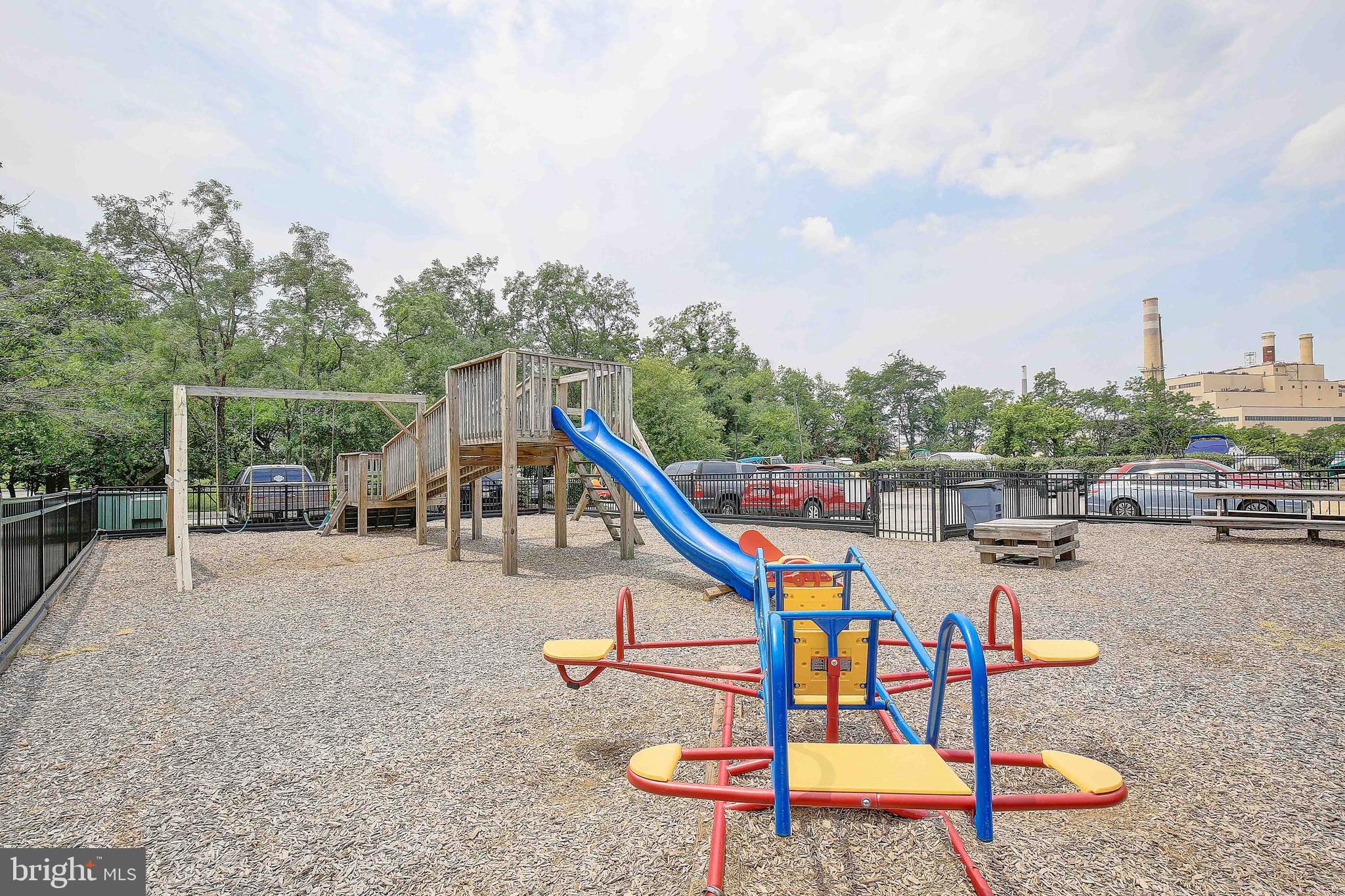 STONEY BEACH - Residential