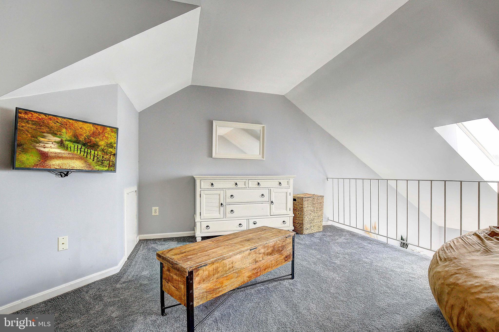 STONEY BEACH - Residential