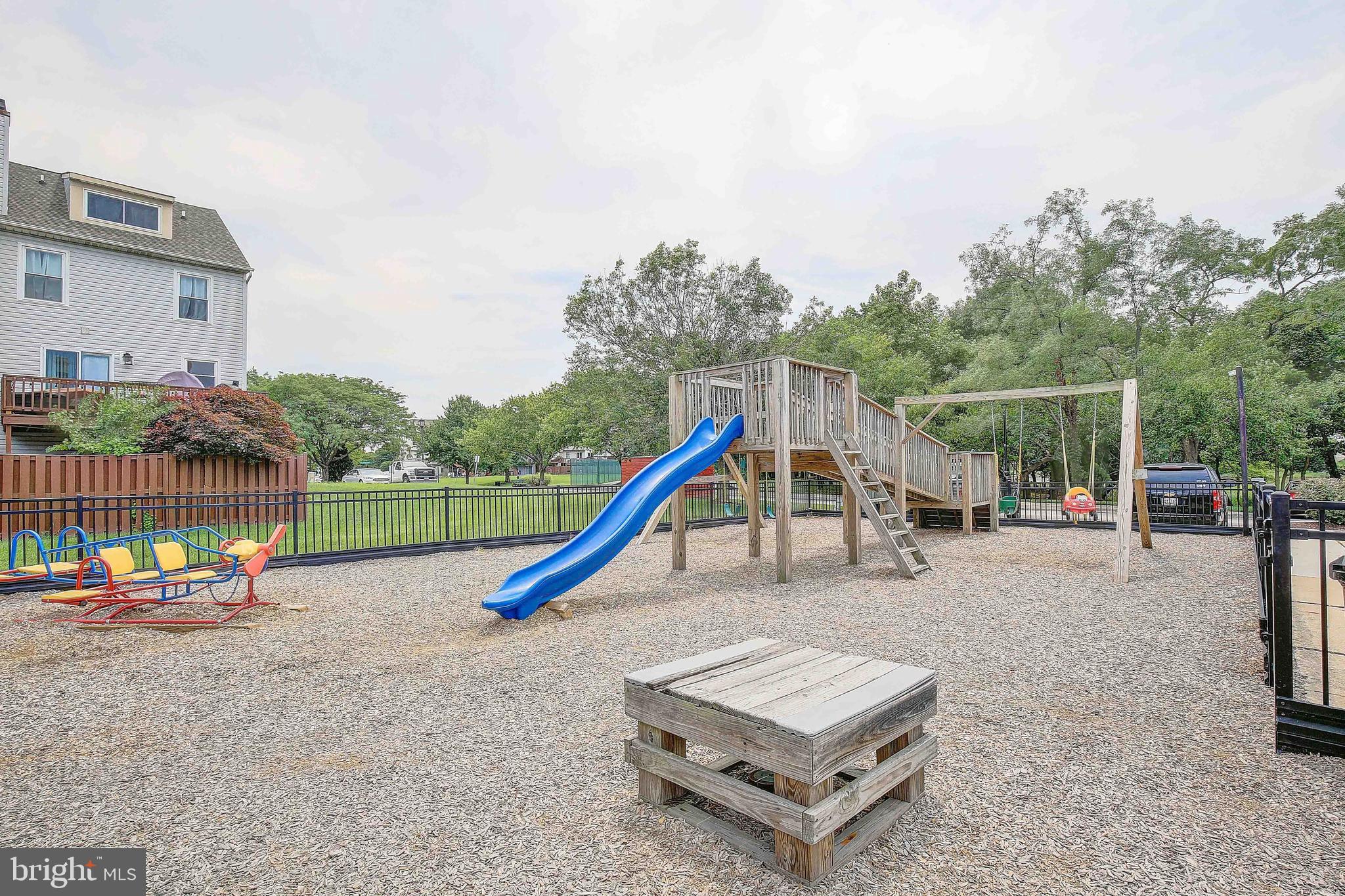 STONEY BEACH - Residential