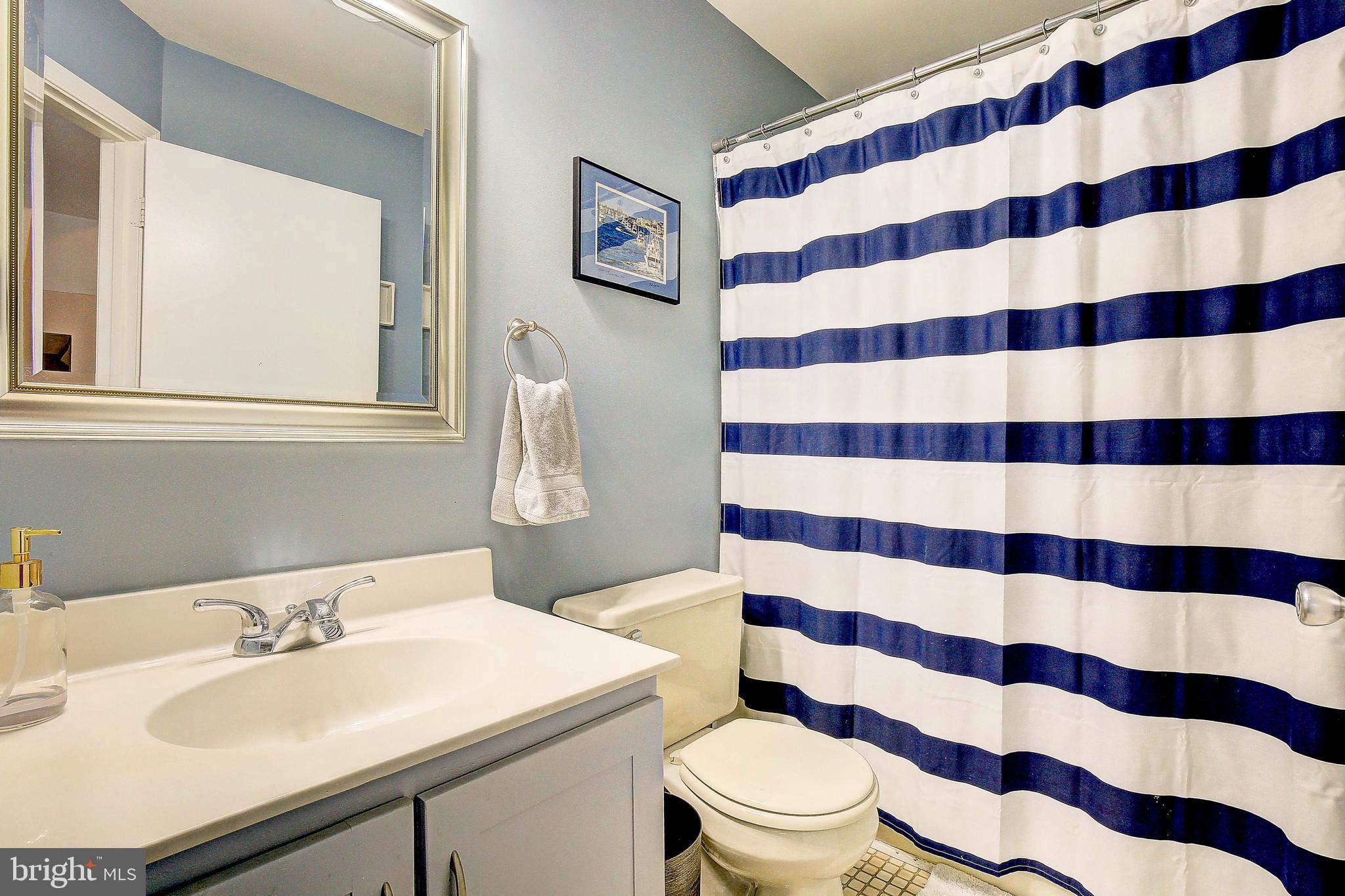 STONEY BEACH - Residential