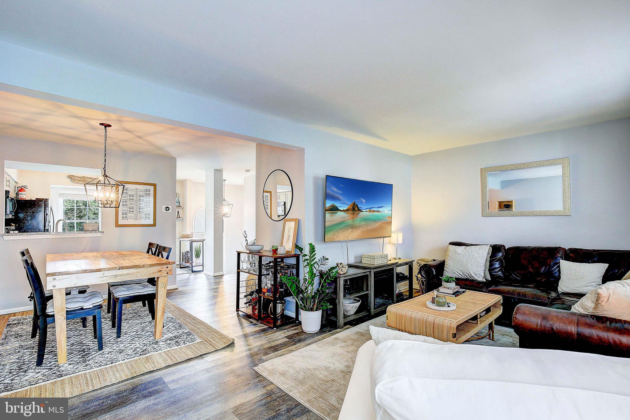 STONEY BEACH - Residential