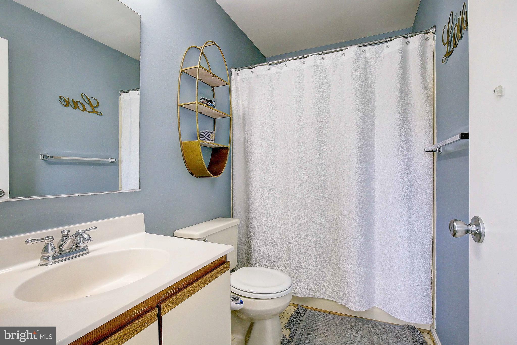 STONEY BEACH - Residential