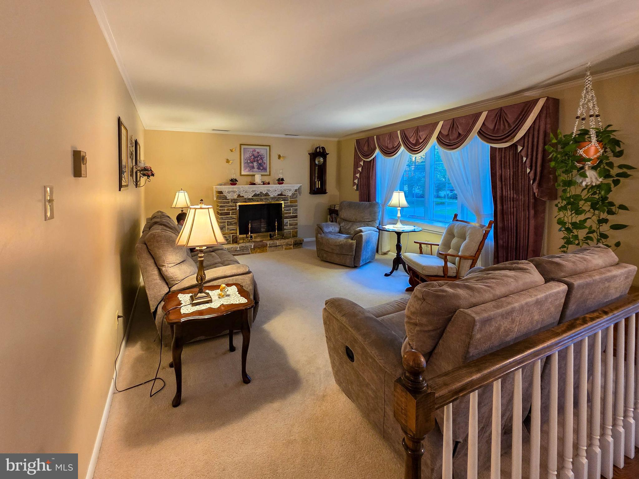 957 WOODLAND PARKWAY