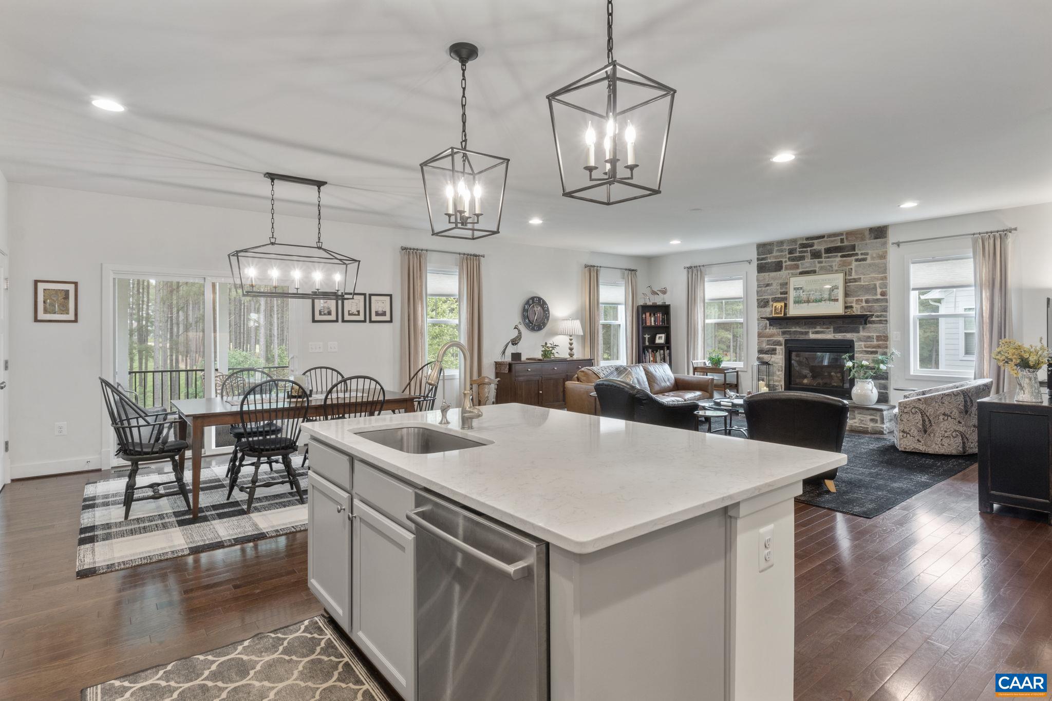 SPRING CREEK - Residential