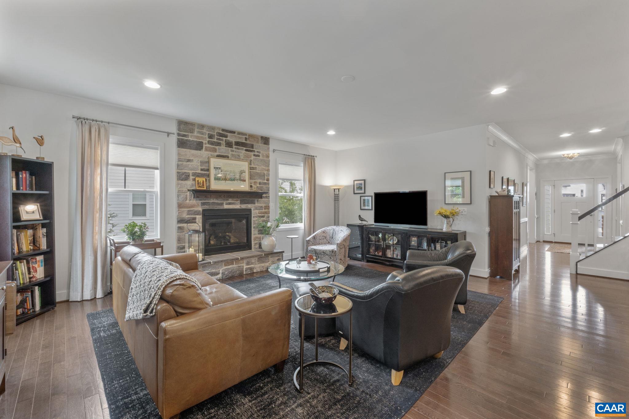 SPRING CREEK - Residential