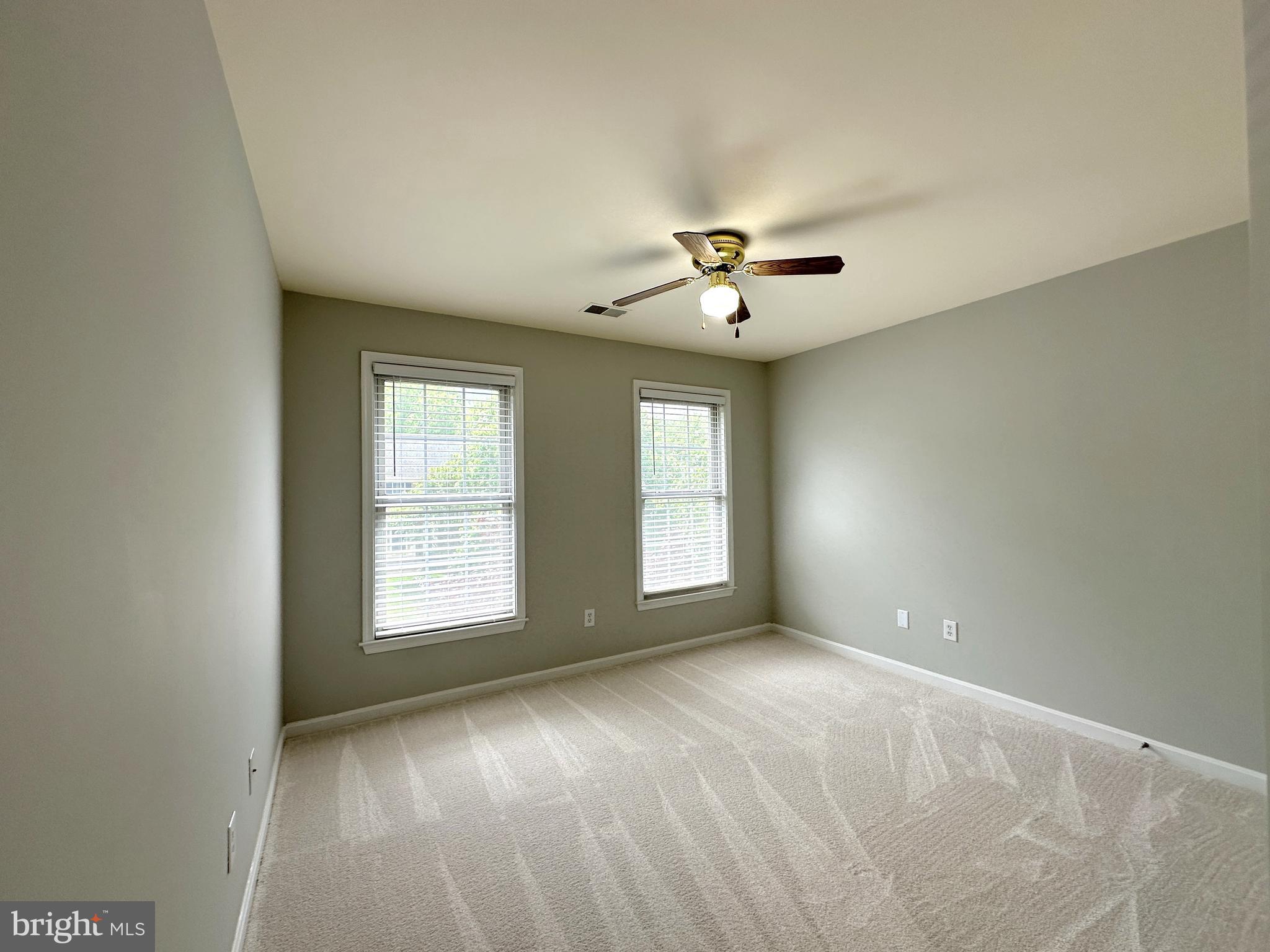 POTOMAC LAKES - Residential Lease