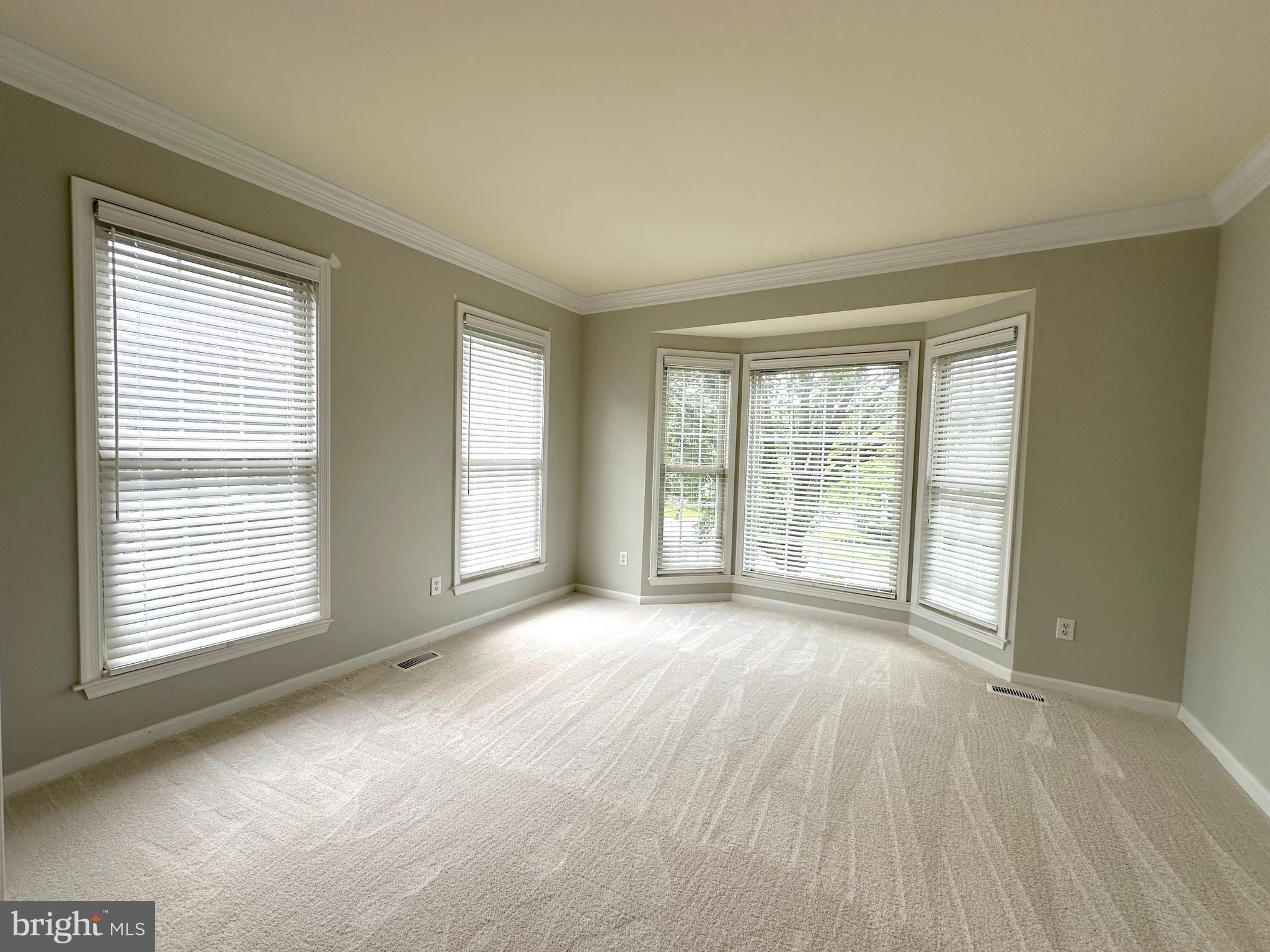 POTOMAC LAKES - Residential Lease