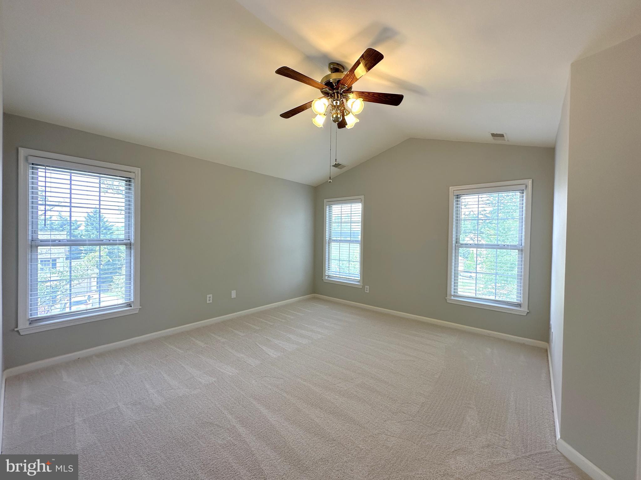 POTOMAC LAKES - Residential Lease