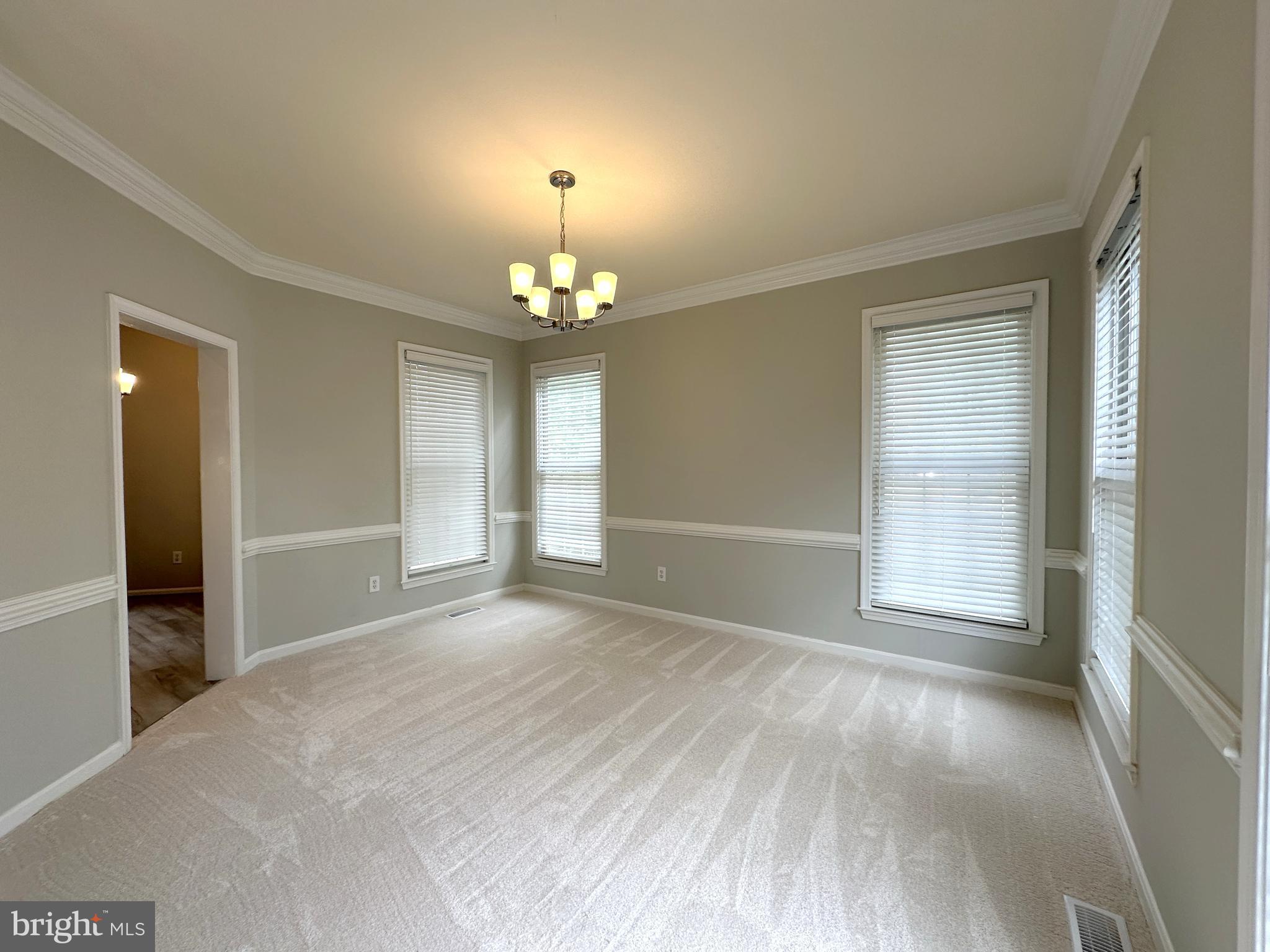 POTOMAC LAKES - Residential Lease