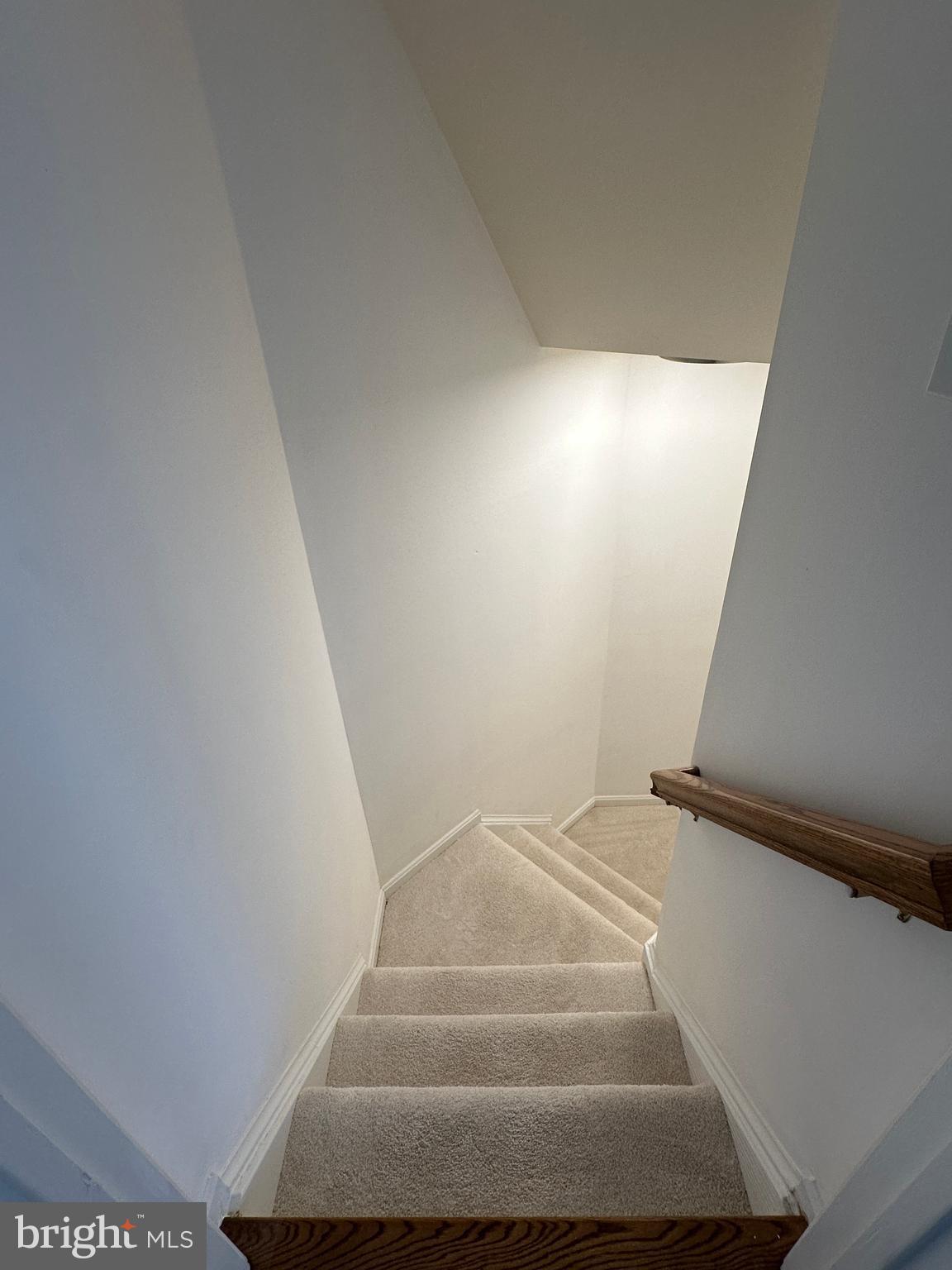 POTOMAC LAKES - Residential Lease