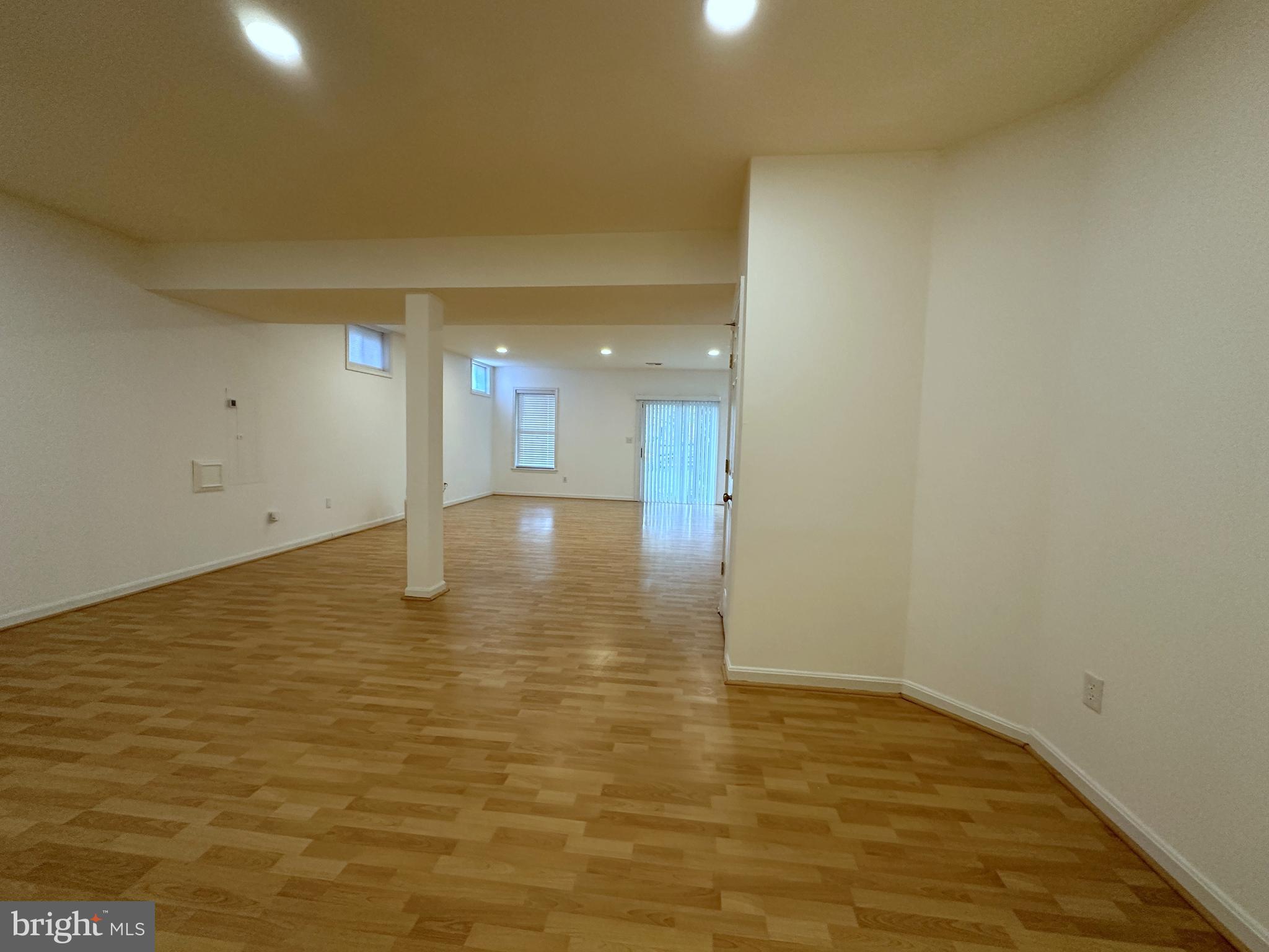 POTOMAC LAKES - Residential Lease