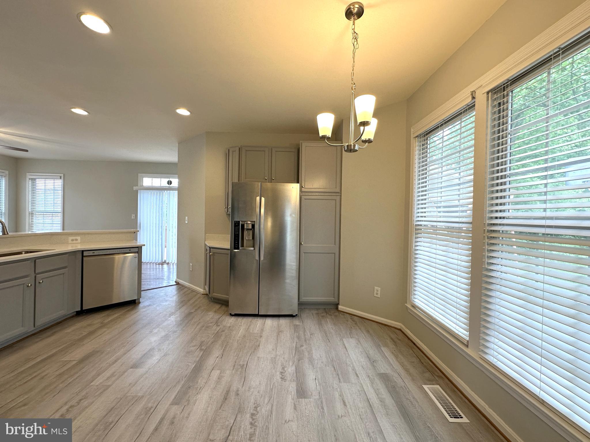 POTOMAC LAKES - Residential Lease