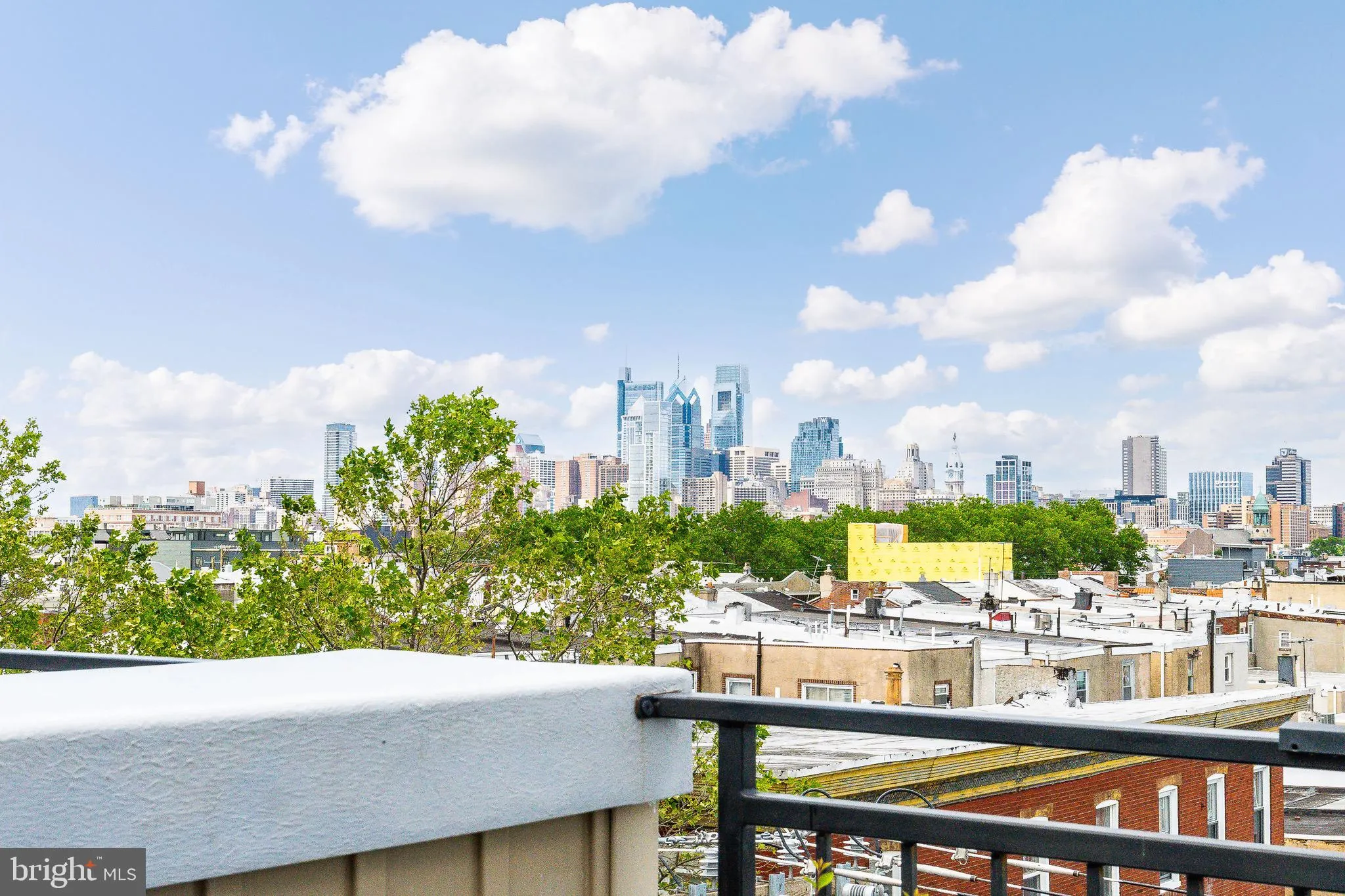 Philadelphia, Pennsylvania 19147, United States, 4 Bedrooms Bedrooms, ,6 BathroomsBathrooms,Residential,Contingent,133272