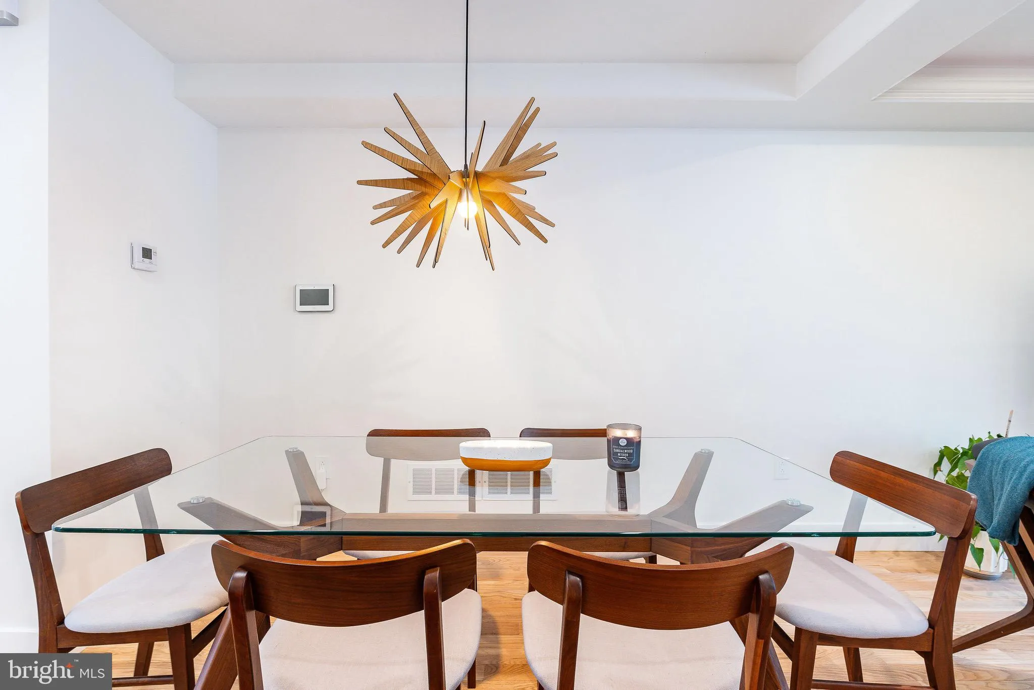 Philadelphia, Pennsylvania 19147, United States, 4 Bedrooms Bedrooms, ,6 BathroomsBathrooms,Residential,Contingent,133272