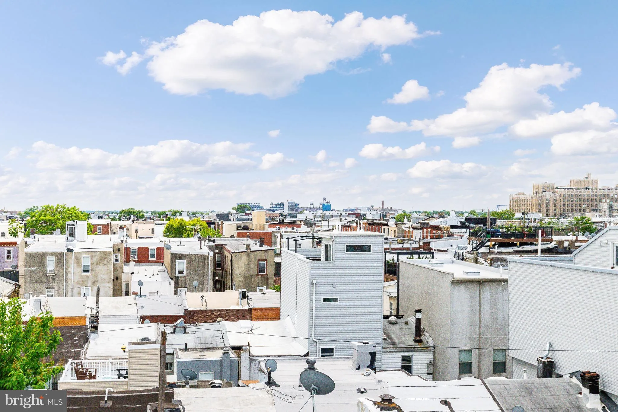 Philadelphia, Pennsylvania 19147, United States, 4 Bedrooms Bedrooms, ,6 BathroomsBathrooms,Residential,Contingent,133272